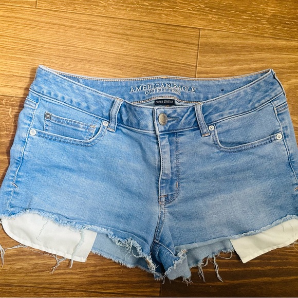 American Eagle Outfitters Women's Sky Blue Jean Shorts shortie size 6 - Picture 1 of 4
